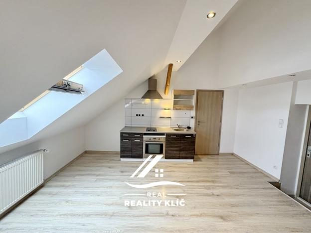 Pronájem bytu 2+kk, Ostrava, U Hřiště, 55 m2