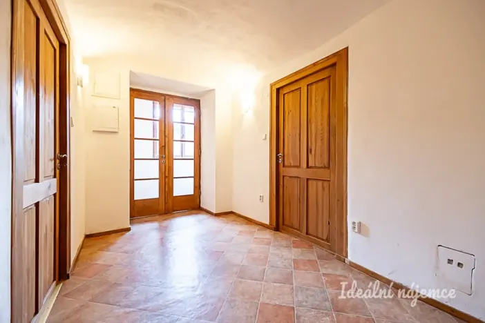 Pronájem bytu 6+kk a větší, Praha - Královice, K Uhříněvsi, 221 m2