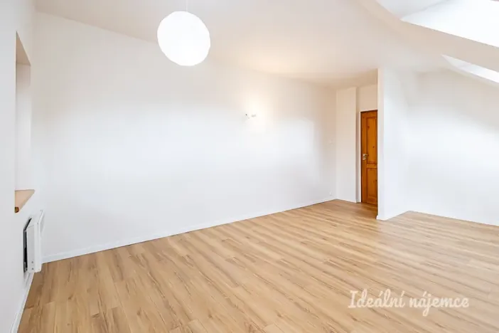 Pronájem bytu 6+kk a větší, Praha - Královice, K Uhříněvsi, 221 m2