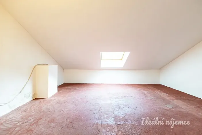 Pronájem bytu 6+kk a větší, Praha - Královice, K Uhříněvsi, 221 m2