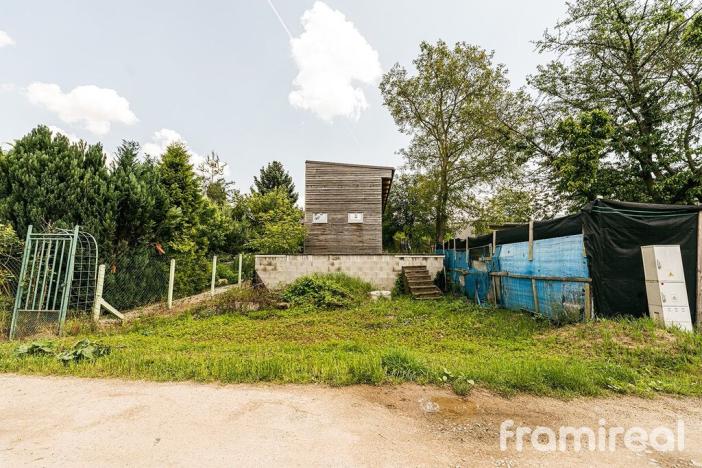 Prodej zahrady, Hrušovany u Brna, 339 m2