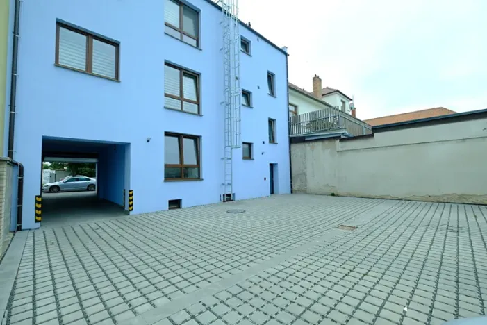 Pronájem bytu 3+kk, Uherské Hradiště, Tyršovo náměstí, 77 m2