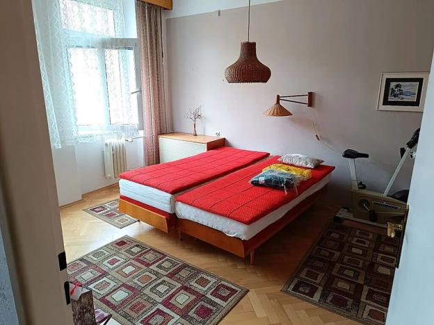 Prodej bytu 2+1, Karlovy Vary, Vítězná, 72 m2