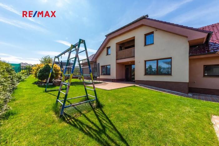 Prodej rodinného domu, Hostivice, Liliová, 392 m2