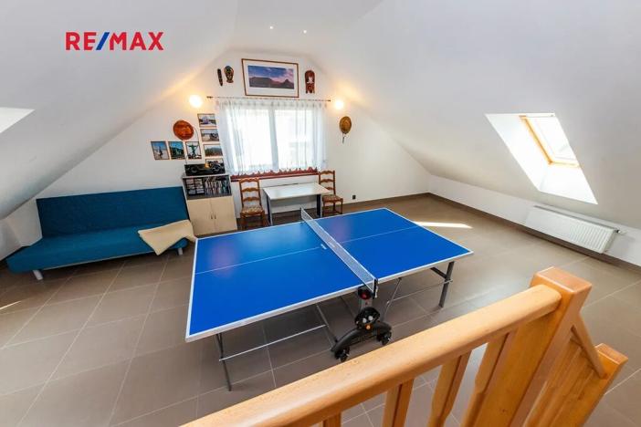 Prodej rodinného domu, Hostivice, Liliová, 392 m2