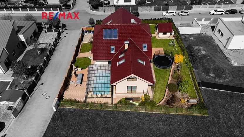 Prodej rodinného domu, Hostivice, Liliová, 392 m2