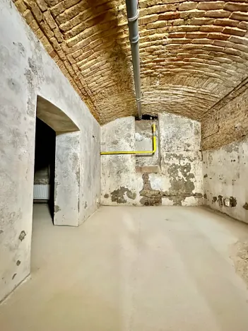 Prodej komerční nemovitosti, Praha - Břevnov, Heleny Malířové, 63 m2