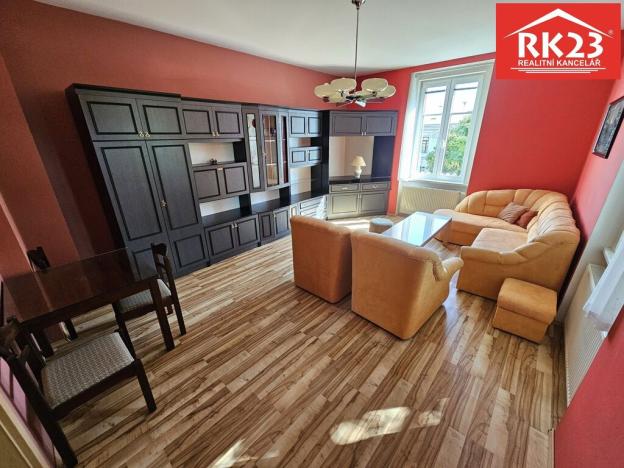 Prodej bytu 2+1, Mariánské Lázně, Nádražní náměstí, 78 m2