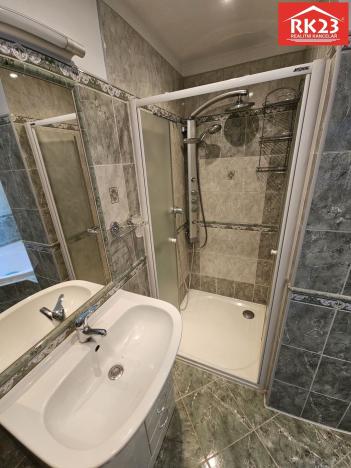 Prodej bytu 2+1, Mariánské Lázně, Nádražní náměstí, 78 m2