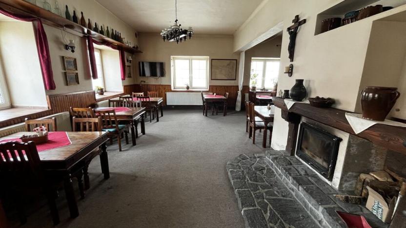 Prodej restaurace, Liblice, 392 m2