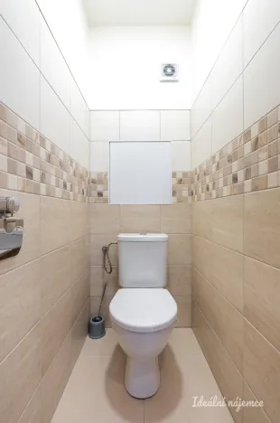 Pronájem bytu 1+kk, Praha - Troja, Mazurská, 30 m2