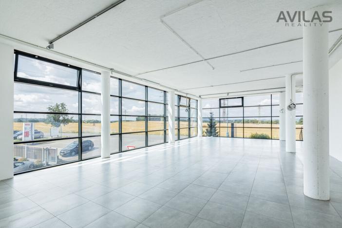 Pronájem obchodního prostoru, Benešov - Pomněnice, 100 m2