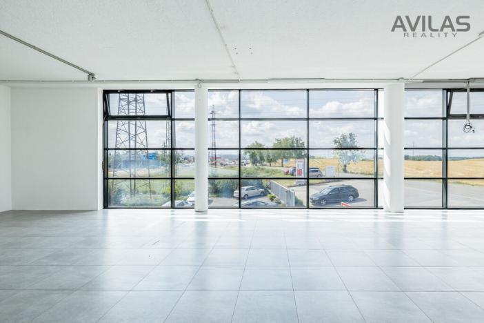 Pronájem obchodního prostoru, Benešov - Pomněnice, 100 m2