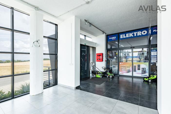 Pronájem obchodního prostoru, Benešov - Pomněnice, 100 m2