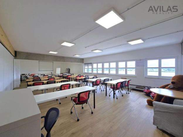 Pronájem obchodního prostoru, Benešov - Pomněnice, 100 m2