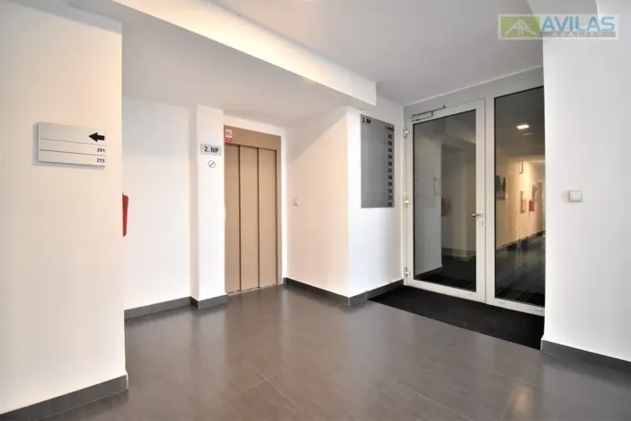 Pronájem kanceláře, Týnec nad Sázavou, Ing. Fr. Janečka, 35 m2