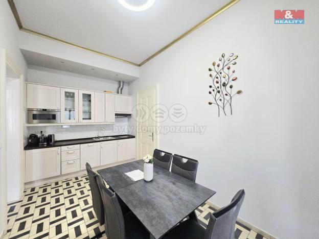 Prodej bytu 3+1, Praha - Smíchov, Zborovská, 89 m2