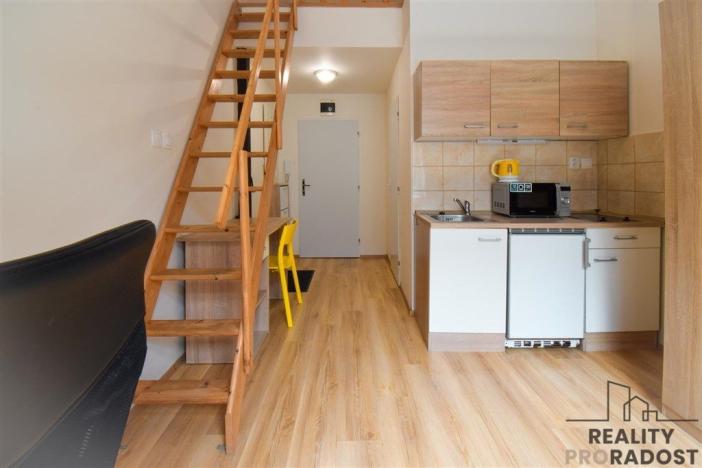 Pronájem bytu 1+kk, Brno, Hybešova, 25 m2