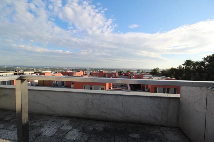 Prodej bytu 3+kk, Praha - Prosek, Trmická, 155 m2