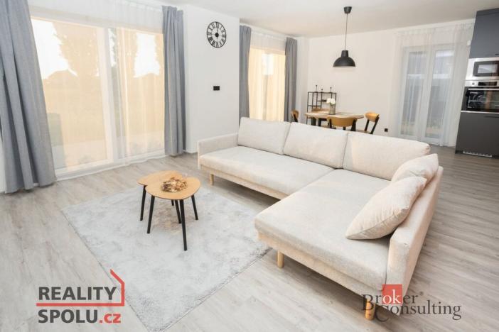 Prodej rodinného domu, Pečky - Velké Chvalovice, Za Statkem, 166 m2