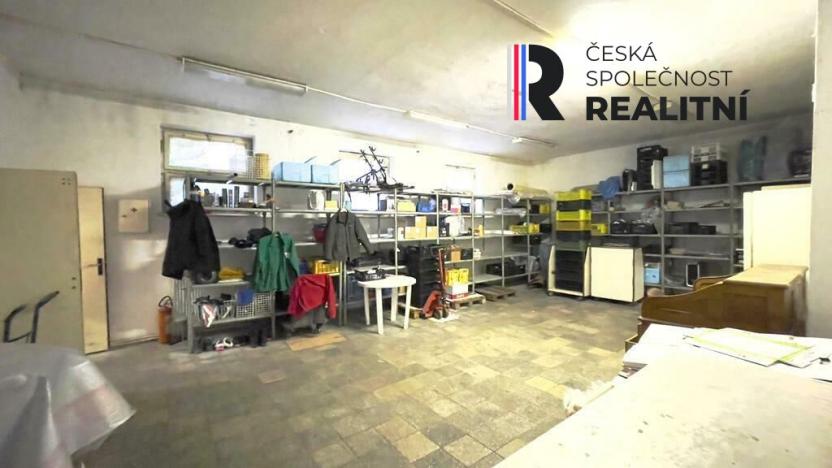 Prodej obchodního prostoru, Dasnice, 300 m2