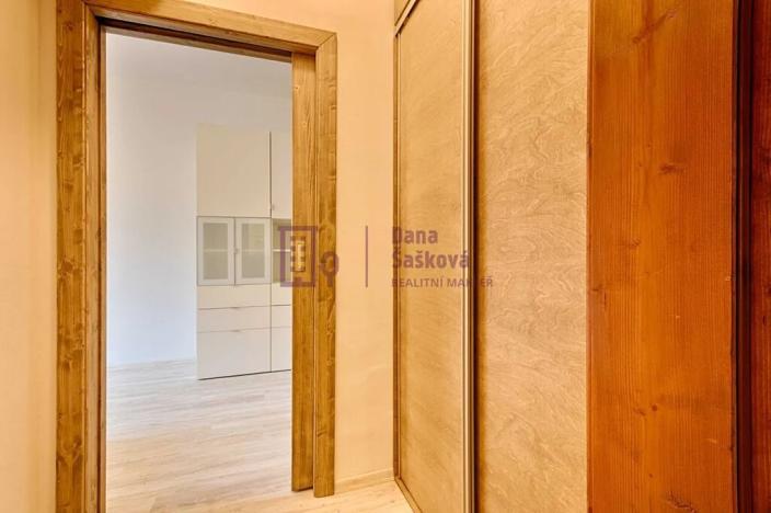 Pronájem bytu 1+kk, Jindřichův Hradec, Kostelní, 36 m2