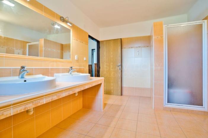 Prodej ubytování, Velké Losiny, Žižkova, 431 m2