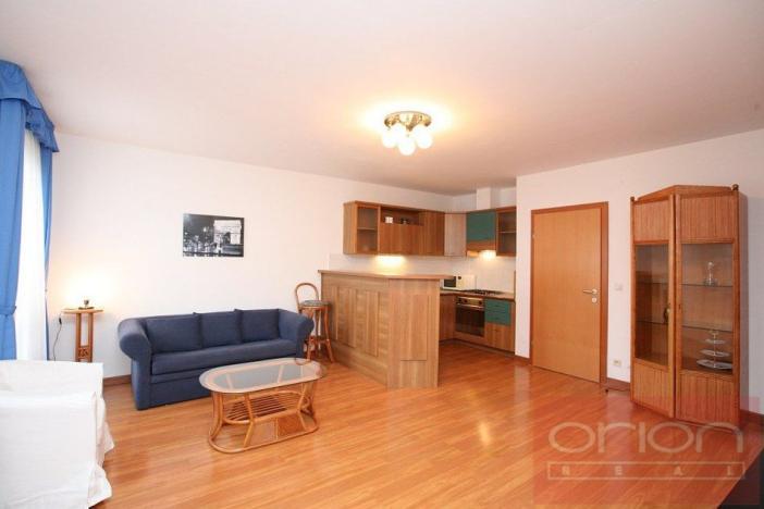 Pronájem bytu 2+kk, Praha - Vinohrady, Záhřebská, 64 m2