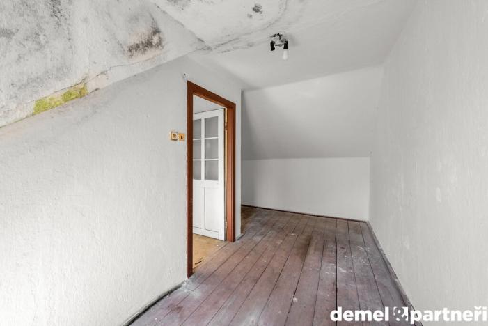 Prodej rodinného domu, Třebíč, Heliadova, 104 m2