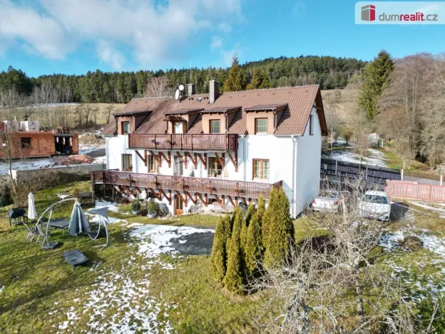 Prodej rodinného domu, Zlatá Koruna - Plešovice, 334 m2