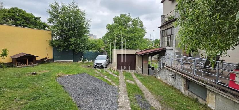 Prodej obchodního prostoru, Praha - Hostivař, Herbenova, 360 m2