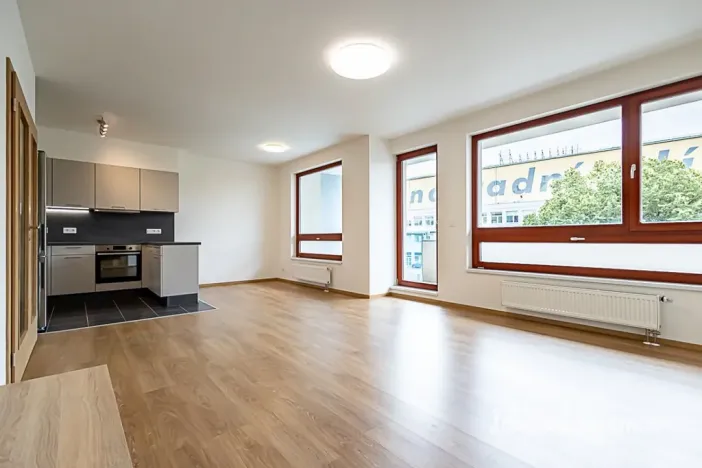 Pronájem bytu 3+kk, Praha - Vysočany, Ocelářská, 82 m2