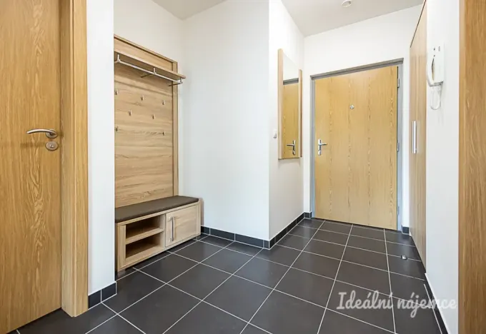 Pronájem bytu 3+kk, Praha - Vysočany, Ocelářská, 82 m2