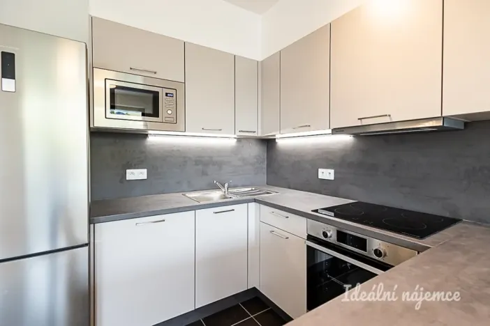 Pronájem bytu 3+kk, Praha - Vysočany, Ocelářská, 82 m2