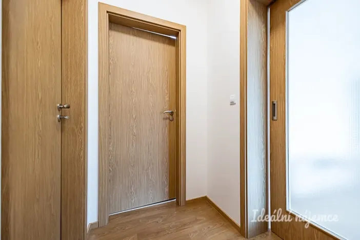 Pronájem bytu 3+kk, Praha - Vysočany, Ocelářská, 82 m2