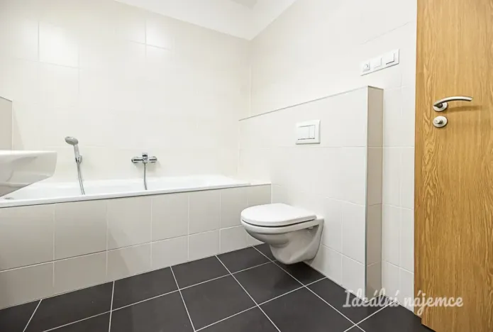 Pronájem bytu 3+kk, Praha - Vysočany, Ocelářská, 82 m2