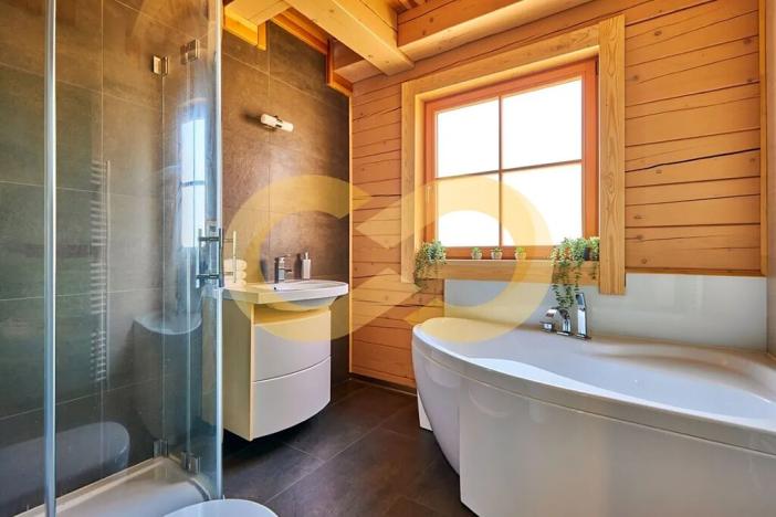 Prodej rodinného domu, Nové Hrady, Vilová čtvrť, 216 m2