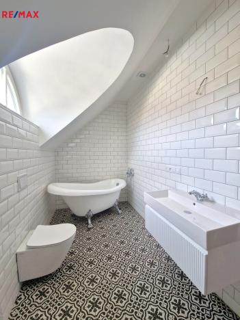 Pronájem vily, Praha - Braník, Branická, 676 m2