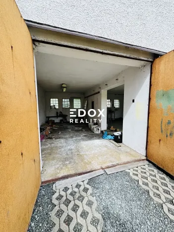 Prodej rodinného domu, Vlkaneč, 244 m2