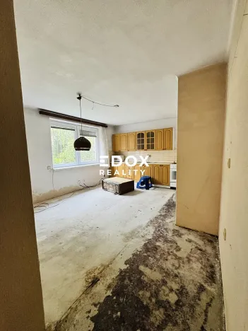 Prodej rodinného domu, Vlkaneč, 244 m2