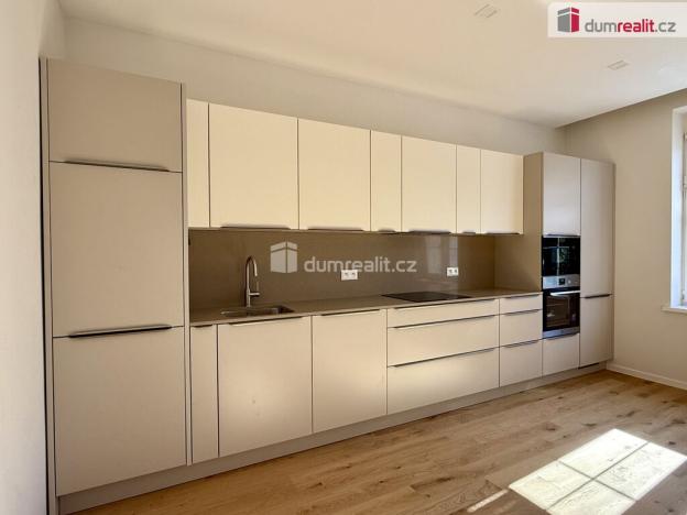 Pronájem bytu 4+kk, Mariánské Lázně, Dřevěná, 105 m2