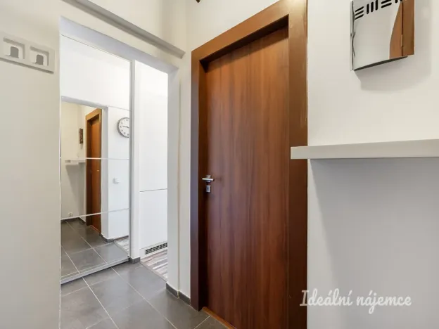 Pronájem bytu 2+1, Praha - Braník, Údolní, 59 m2