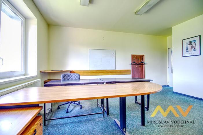 Pronájem obchodního prostoru, Hradec Králové - Kukleny, Kudrnova, 200 m2