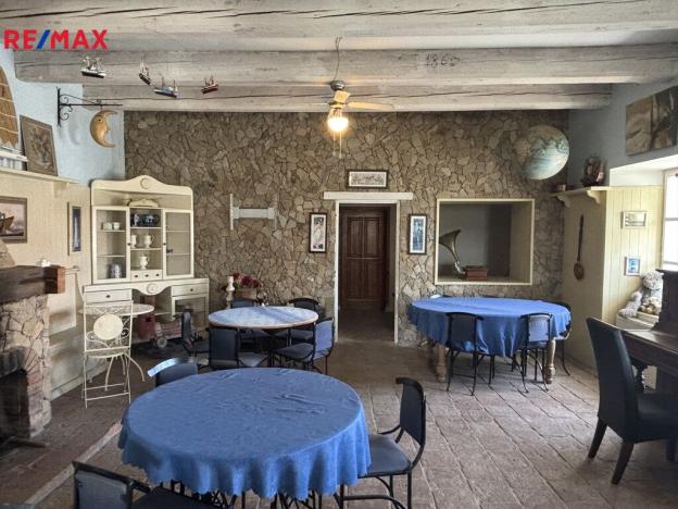 Prodej vícegeneračního domu, Znojmo - Kasárna, 790 m2