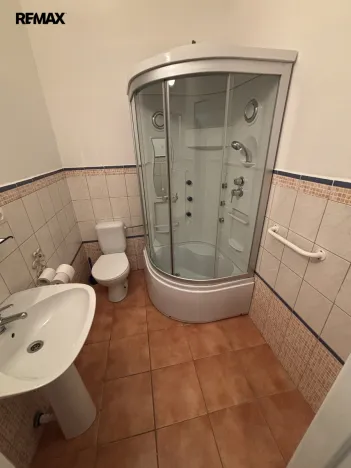 Prodej vícegeneračního domu, Znojmo - Kasárna, 790 m2