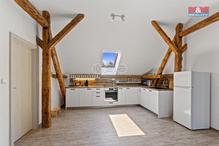 Prodej rodinného domu, Nové Hrady, 360 m2