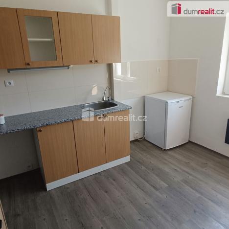 Pronájem bytu 1+kk, Benešov nad Ploučnicí, Nádražní, 18 m2
