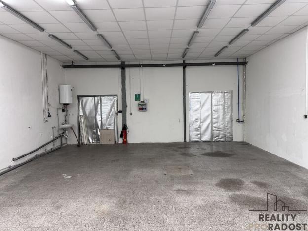 Pronájem skladu, Adamov, 75 m2