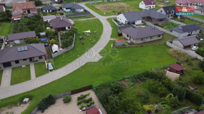 Prodej pozemku pro bydlení, Milovice, 952 m2