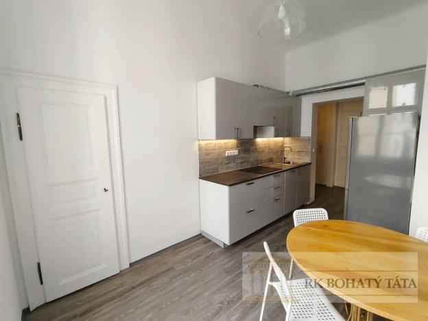 Pronájem bytu 3+1, Praha - Vinohrady, Koubkova, 80 m2